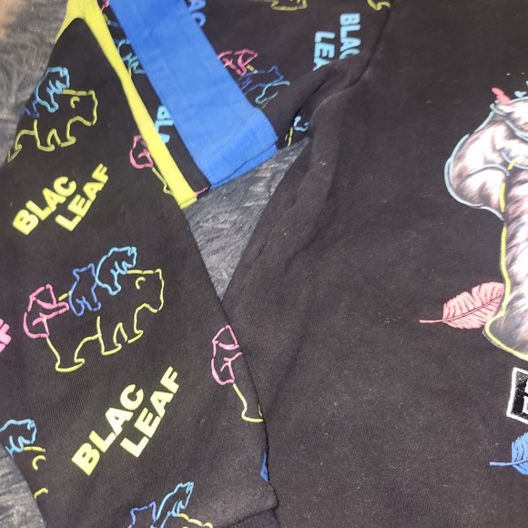 Like new blac leaf polar bear crewneck sweatshirt size small - Picture 5 of 7